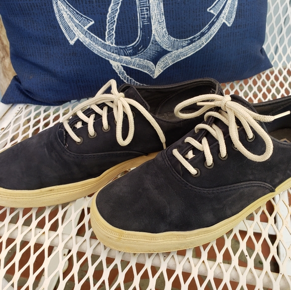 Late 1990s Navy Suede Lace-Up Keds. Good Condition - Picture 2 of 8